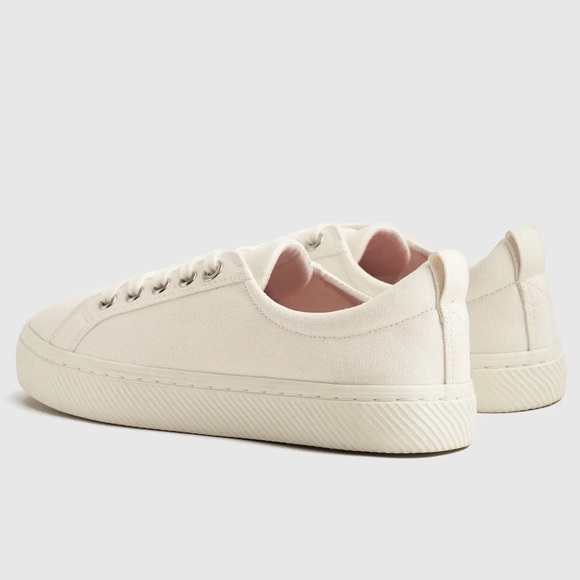 Quince - Eco Cotton Canvas Everyday Sneaker - Picture 3 of 17